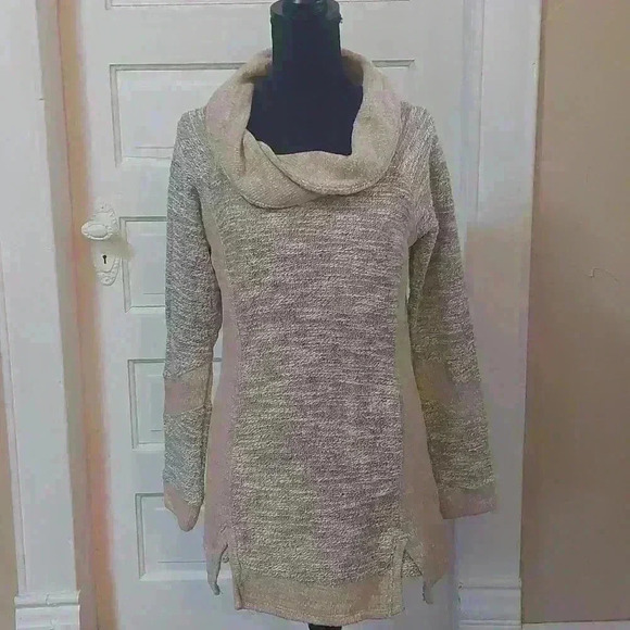 Maurices Tunic sweater. #0001B - Picture 1 of 8